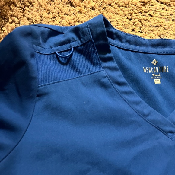 Scrub set - Picture 4 of 6